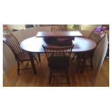 Springhill Furniture Dining Table w/4 Chairs & 2