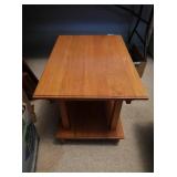 Honey Pine 2-tier End Table