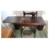 Vintage Singer Sewing Machine 34x16x29"