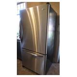 Amana 22 cu ft Refrigerator w/Drawer Freezer &