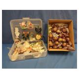 Christmas Decorations, Pinecone & Acorn Dï¿½cor