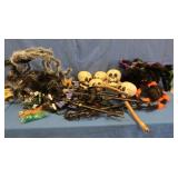 Halloween D?cor-Skulls, Spiders, Lighted Eyeballs