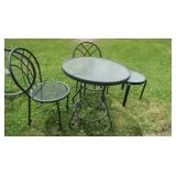 Patio Table & Chair Set w/Side Table (glass top)