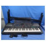 Yamaha Porta Tone Keyboard PSR-85 & Stand
