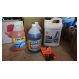 De-icer, Washer Fluid, 15W-40 Oil