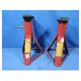 2 Jack Stands