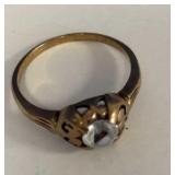 10K Ring w/Broken Stone   2.1gr