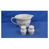 Longaberger Mixing Bowl w/S&P Shakers