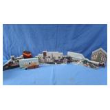 6 Hometown Collectible & Cats Meow