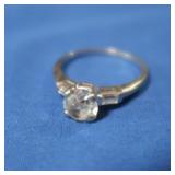 14K Ring w/Stones, 3gr   Sz 8.5