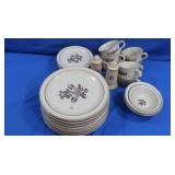 Pffaltsgraff Village Plates, Cups & more(28 pcs)