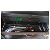 Lg Metal Toolbox(25"x11x10 w/Tools-wrenches,