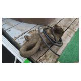 Concrete Yard Otter Decor