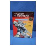 NIB 2002 Hasbro Commemorative Series IV Prowl