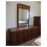 Vintage Wooden Dresser w/9 Drawers & Mirror
