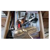 Kitchen Drawer Contents-Steak Knives, Goldtone