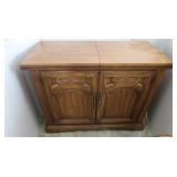 Thomasville Vintage Oak Flip Top Buffet
