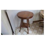 Wooden Corner Round Top Entry Stand Table 18x28