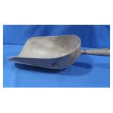 Metal Scoop 15x6"