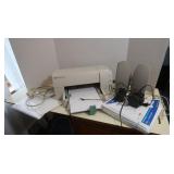 HP Deskjet 670C Printer, powers on, w/partial