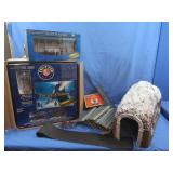 Lionel Polar ExpressTrainSet,Train Platform,Tracks