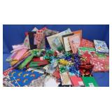 Lg Lot Christmas Wrapping Paper, Bows