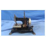 Antique Casige Model 24 Toy Sewing