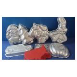 8 Asst. Cake Molds includes Bugs Bunny