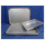 4 Baking Sheets, 1 Baking Pan