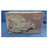 NIB 47pc Tienshan China Dinnerware Set