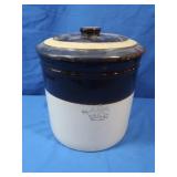 2 gal(?) Stoneware Pot w/lid,no cracks,9.5"H