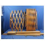 2 Expandable Wooden Gates 32