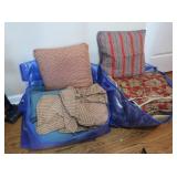 2 Quilts(queen sz,full/queen sz),Throw