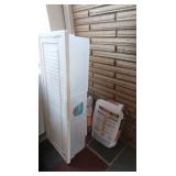 2-50lb bags Sakrete,Plastic Storage Container