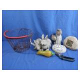 Garden Dï¿½cor,Metal Basket,Small Shears