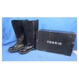 NIB Torrid Lace Up Knee Boots,Size 9