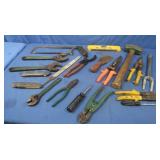 Hand tools -tin snips,hacksaw,level &more