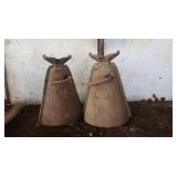 2 Vintage Cast Iron Jack Stands