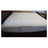 New Serta,Comfort Hybrid King 12" Mattress&Box