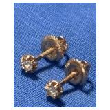 14K Diamond Earrings .9gr