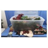 Christmas Garland &Decor