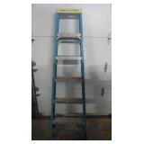 Werner Fiberglass 6' Ladder