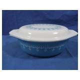 Vintage Pyrex Snowflake Garland Lidded 034