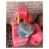 4 - 5gal Plastic gas cans, 1- 2.5 gal Plastic Gas