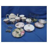 Tea Pot,mixed Cups &Saucers