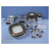 Rubbermaid Storage Container set