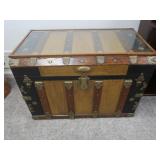 Antique Steamer Trunk w/Glass Top-Ext. Exc.