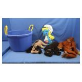 Stuffed Animals-Pound Puppies,Smurfette incl. Tub