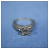 14K Diamond Ring-4gr approx 1CT TW