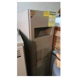 Magic Chef Warm Air Furnace 28.5x17.5x51"H